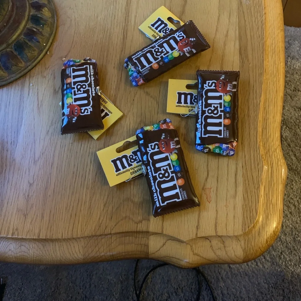M&MS delicious m&m